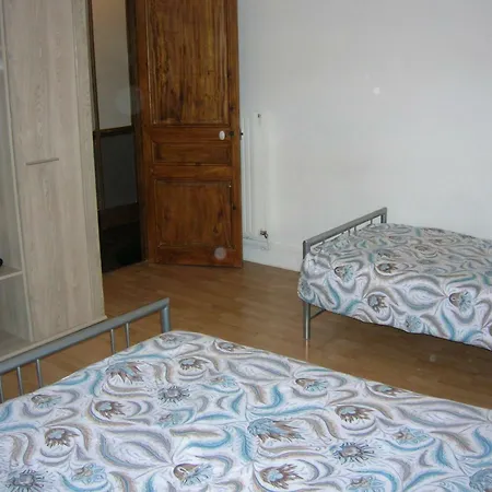 Holiday home Le Sanglier De *